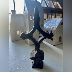 Gothic Cross French Tablet solid metal